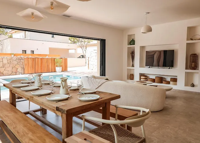 Luciana Di Santa Lucia * Sainte-Lucie de Porto-Vecchio