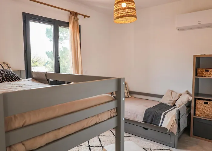 Luciana Di Santa Lucia וילה סנט-לוסידה פורטו-וקיו