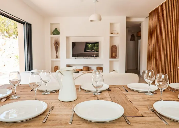 Luciana Di Santa Lucia סנט-לוסידה פורטו-וקיו